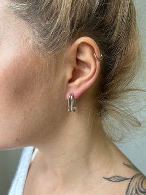 Elisia Stud earrings