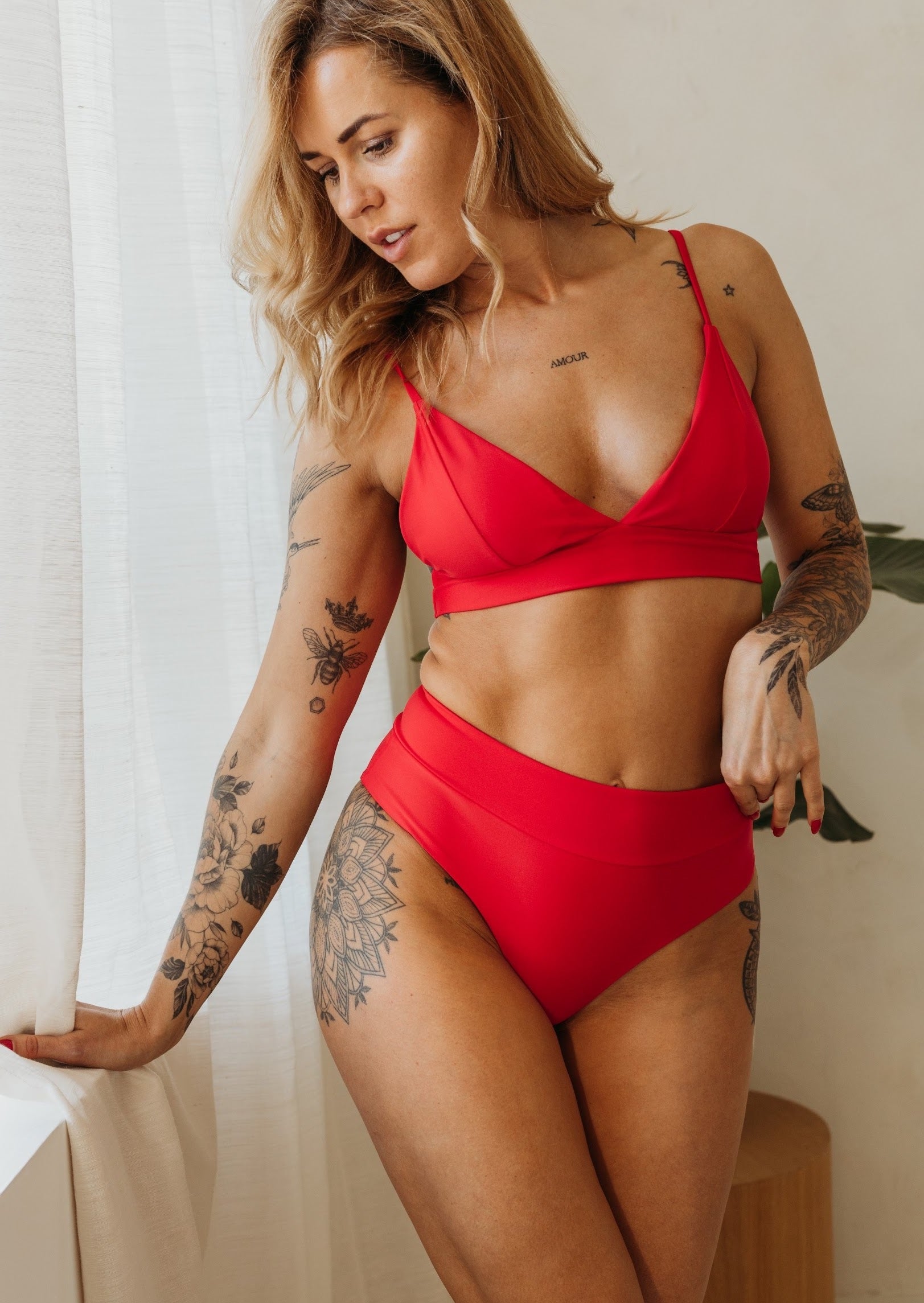 Cherry bikini biksītes