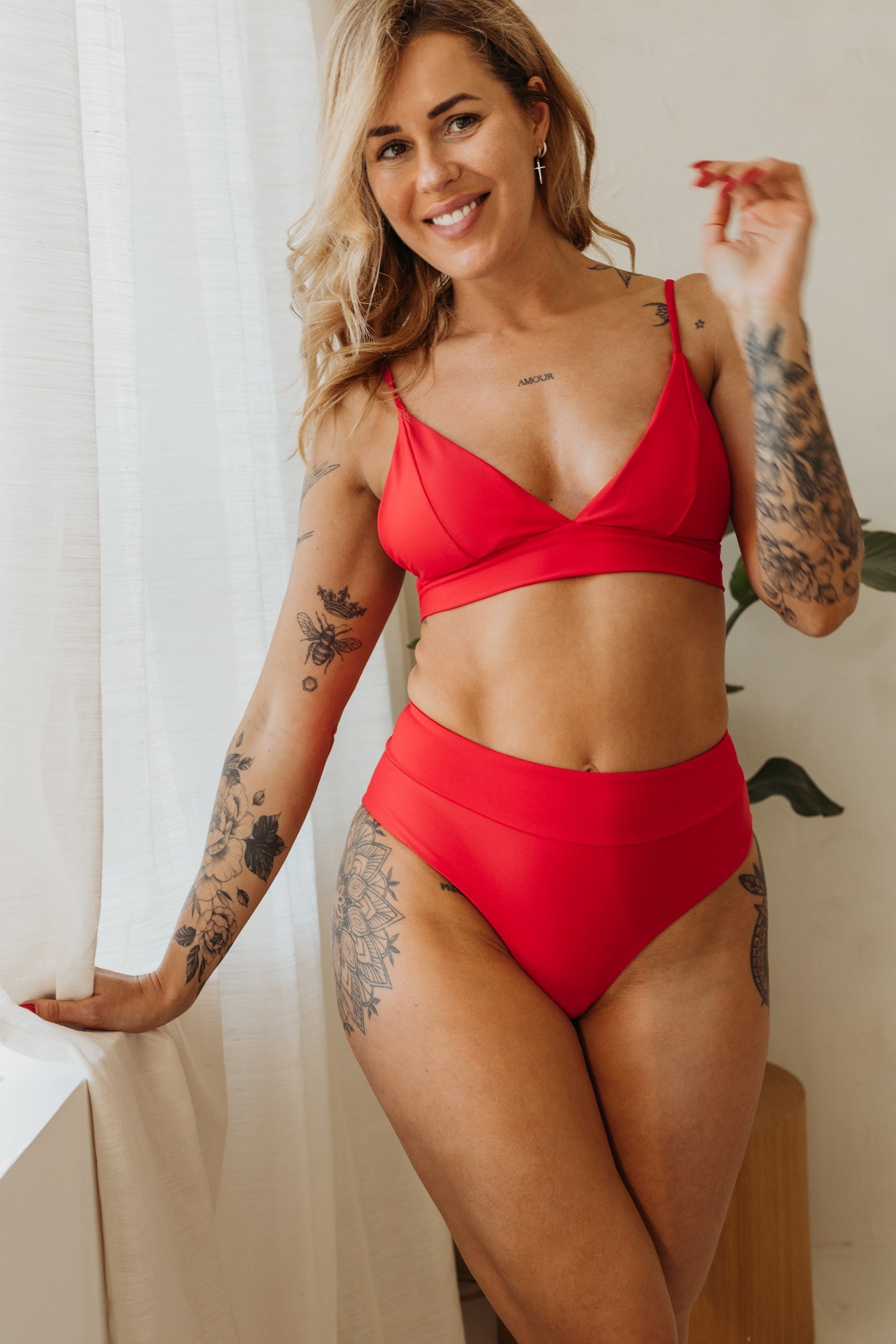 Cherry bikini biksītes