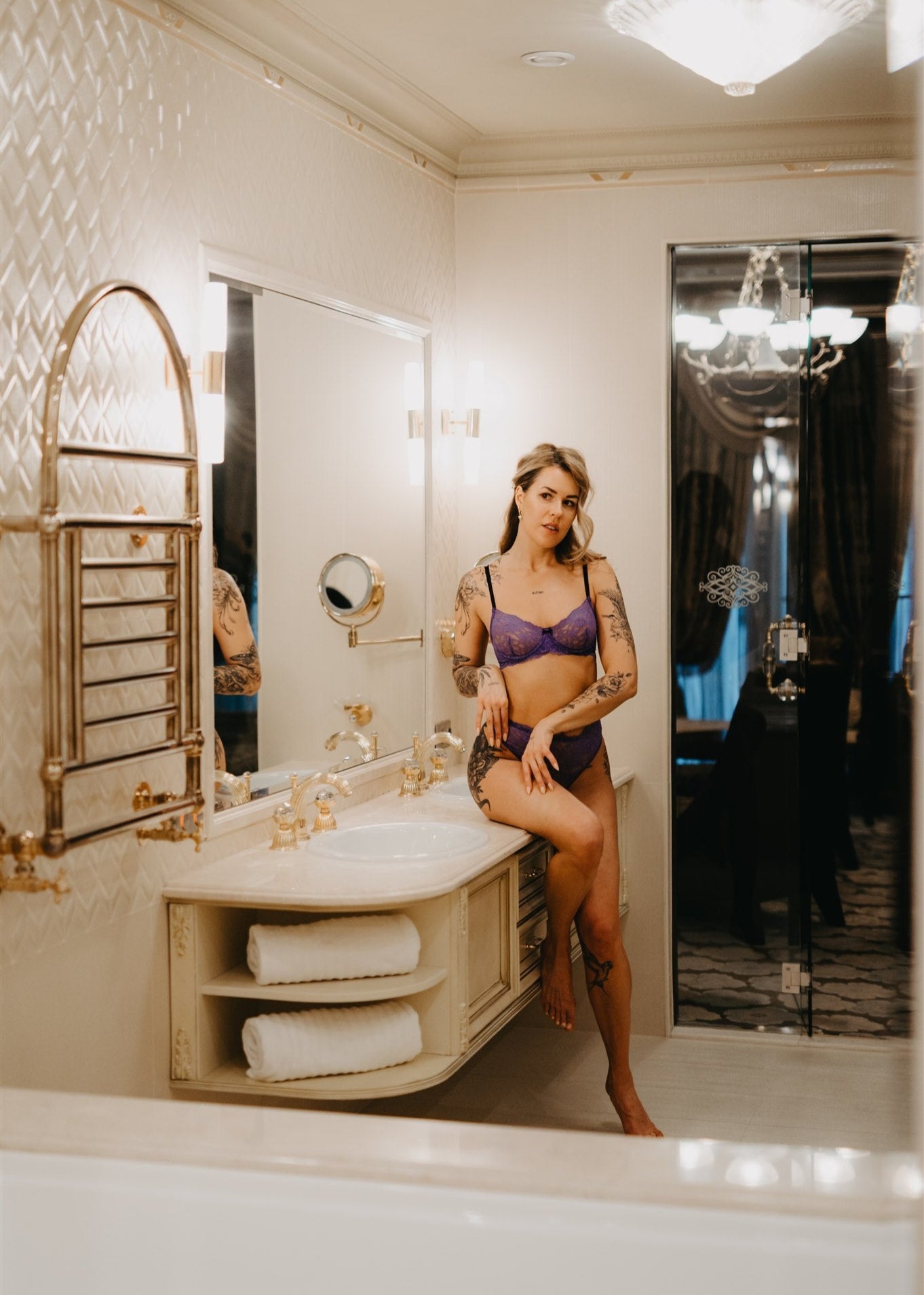 "Lavanda" lillā mežģīņu stīpiņū krūšturis.