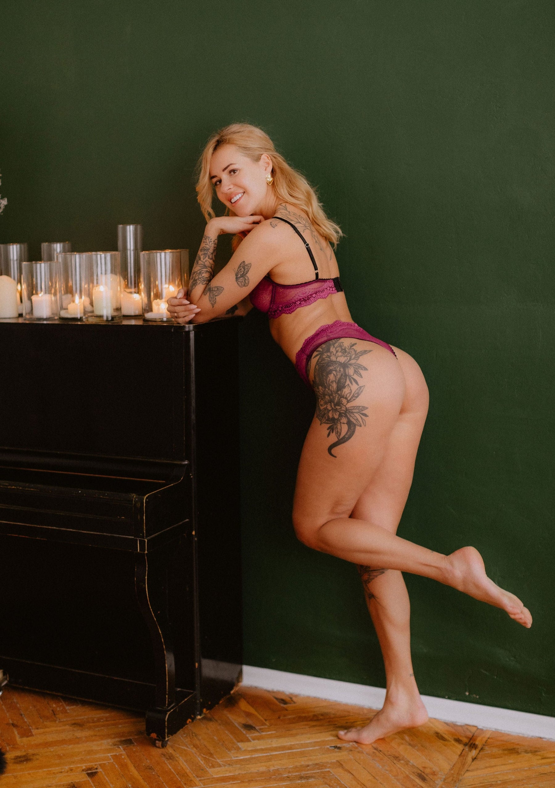 "Lilly" violetas tanga biksītes