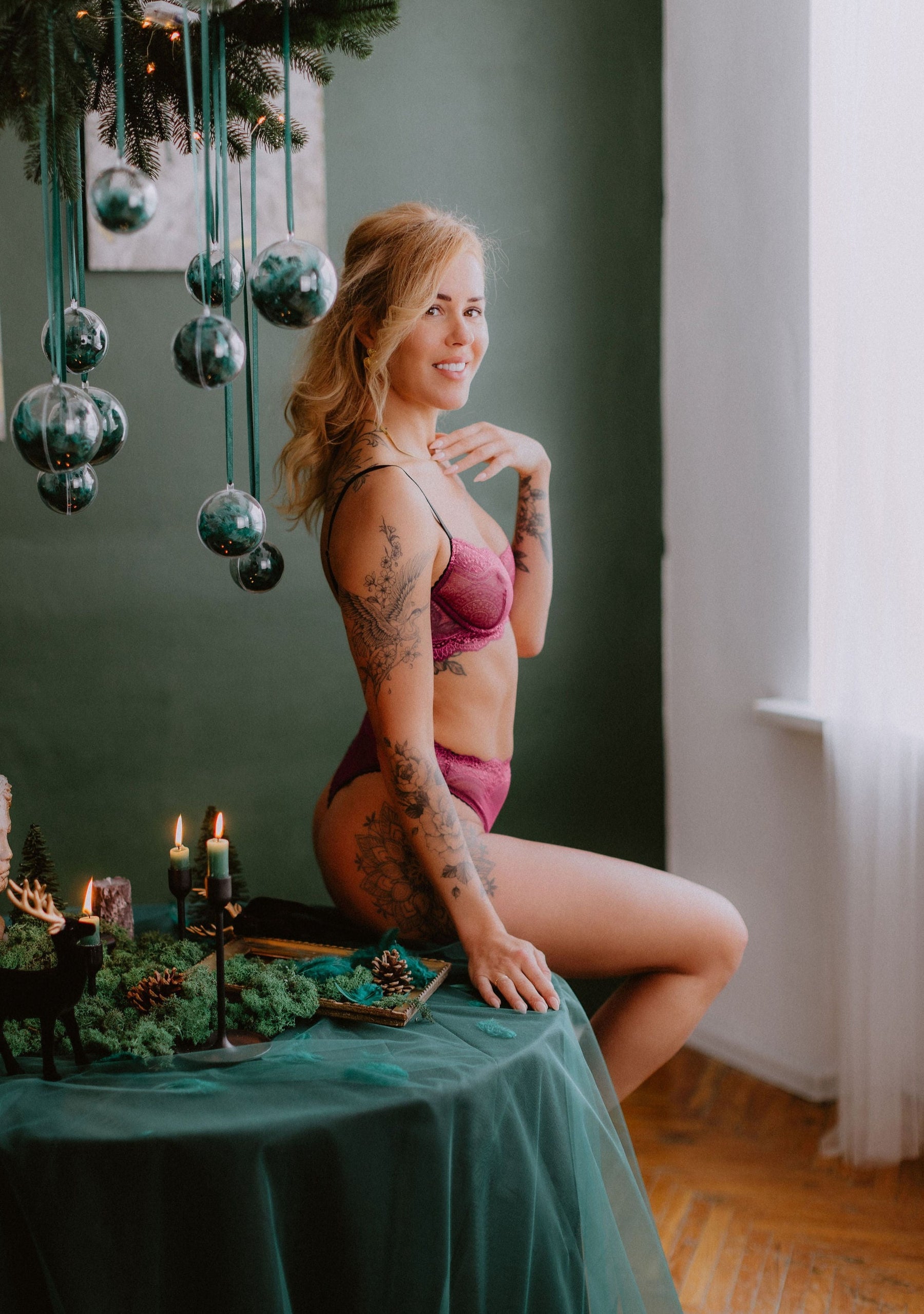 "Lilly" violetas tanga biksītes