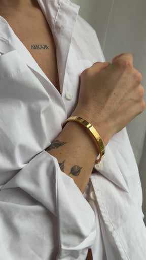Golden Lining Bracelet