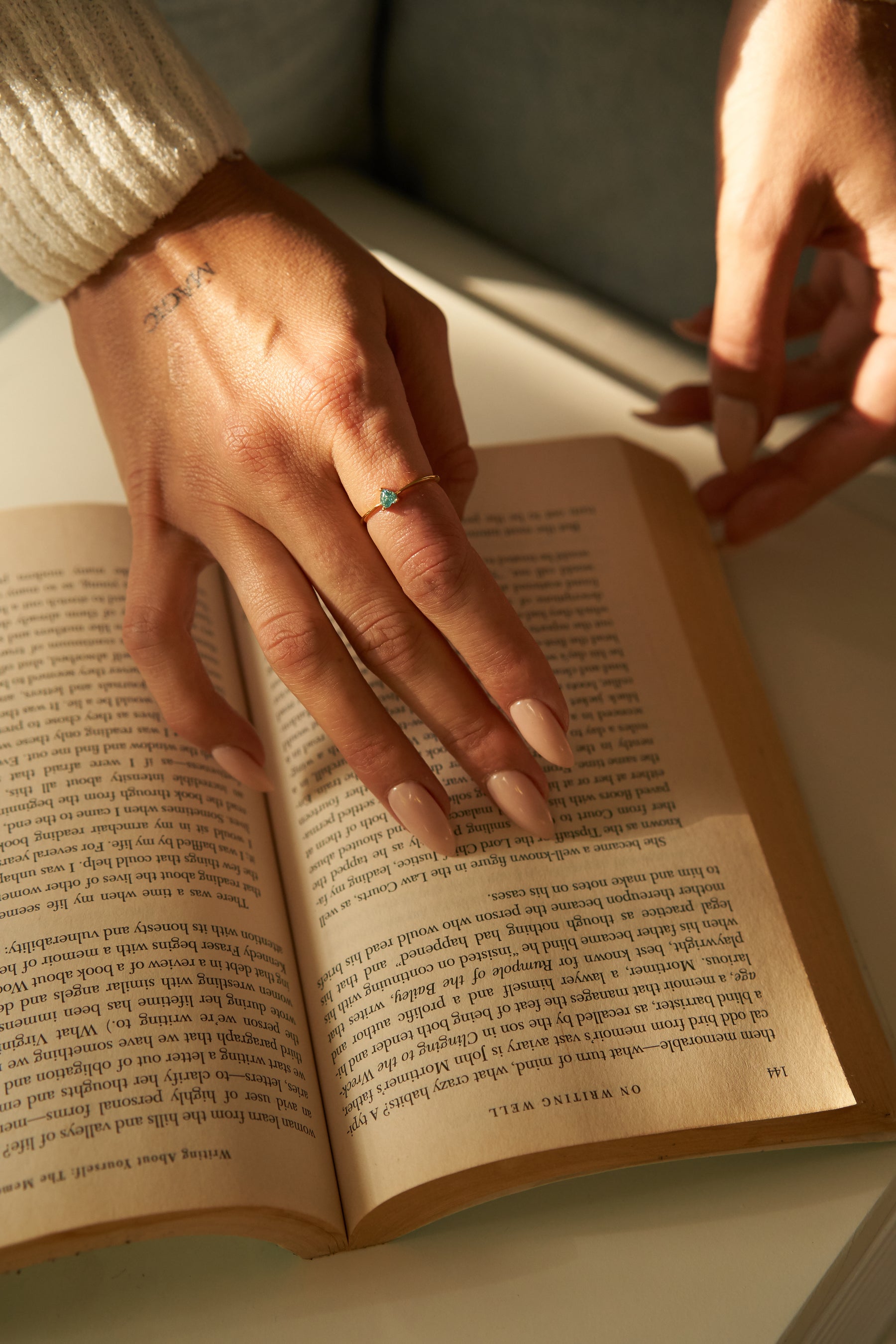 Azure sirsniņ gredzens