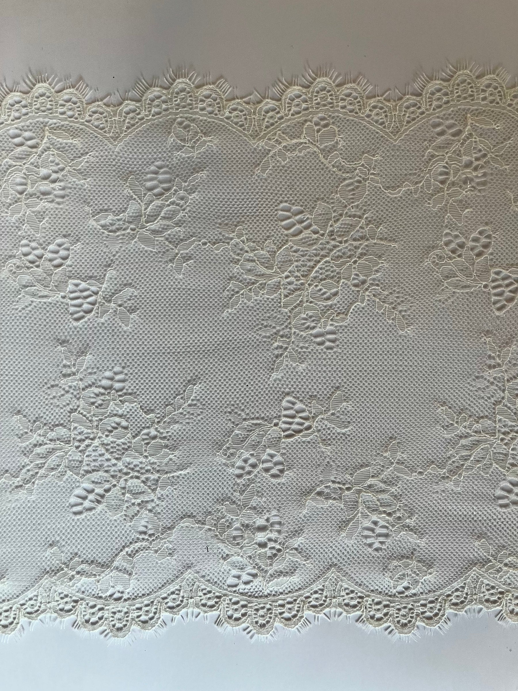 "Kinky Sage" bezgrīdas bodijs