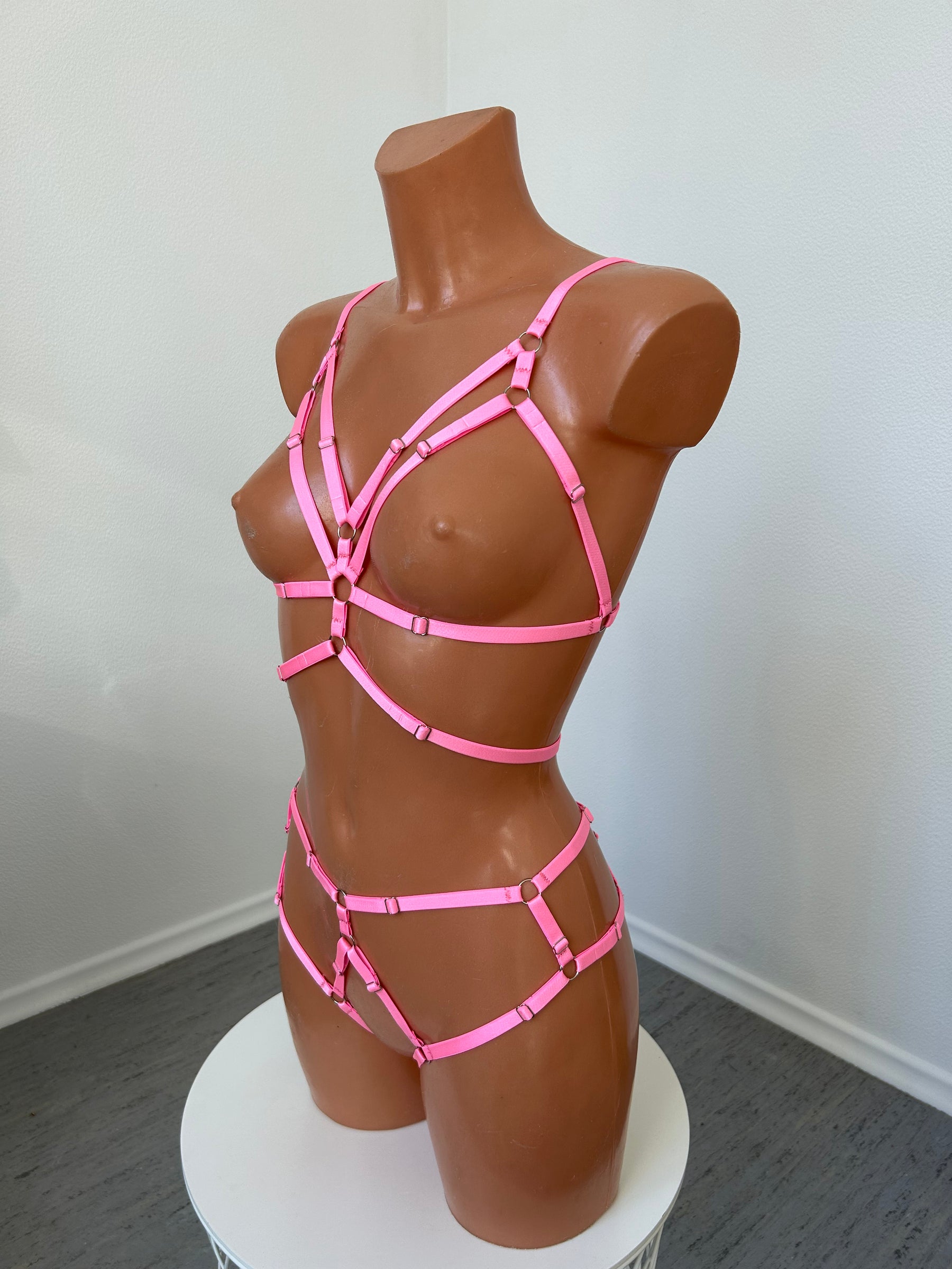 Rozā bondage apakšveļas komplekts "Sweetheart".