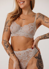 "Ivory" bēšas krāsas mežģīņu krūšturis