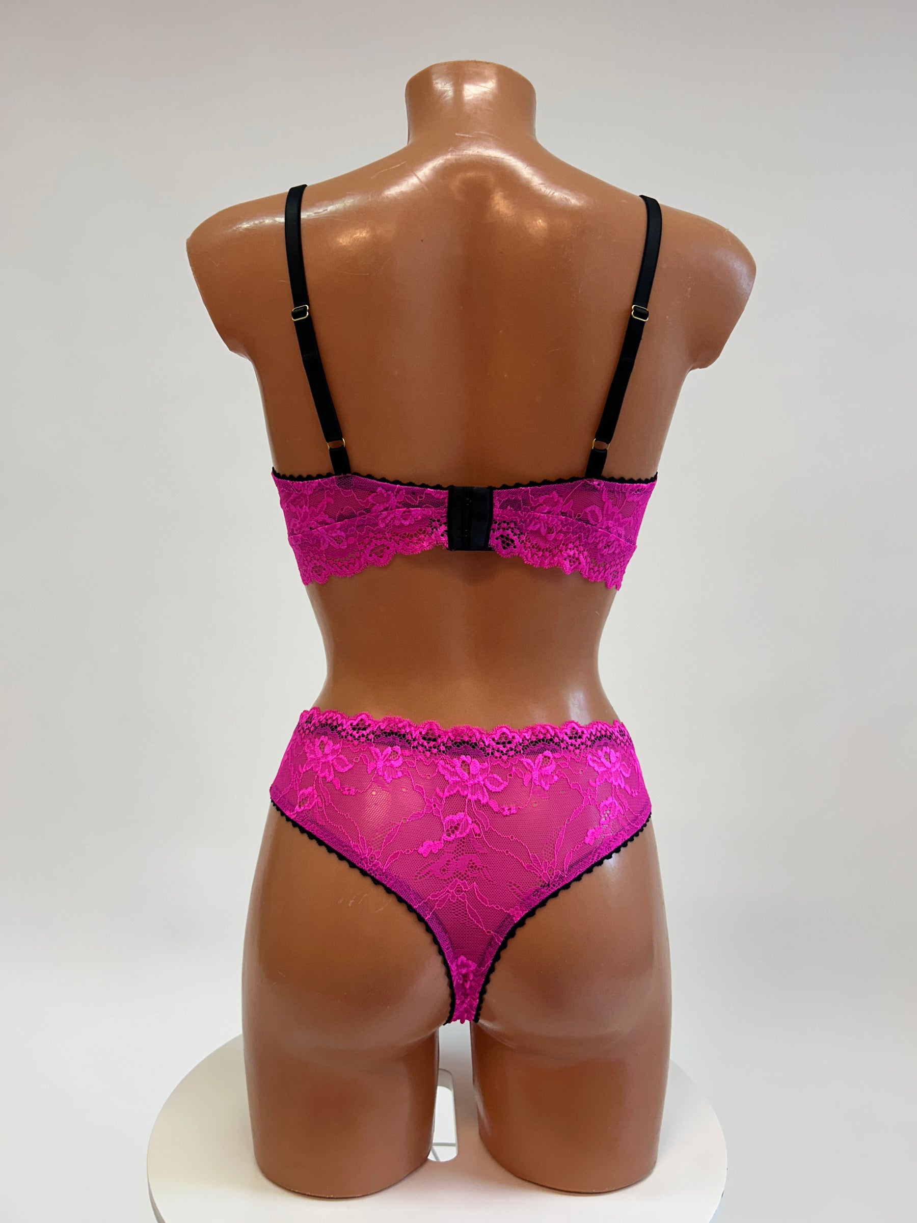 Pink lace lingerie set