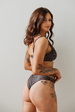Aura Leo Top
