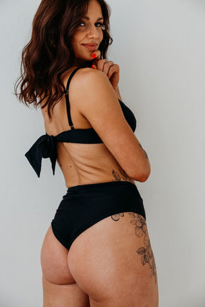 Riviera Black high waisted panties