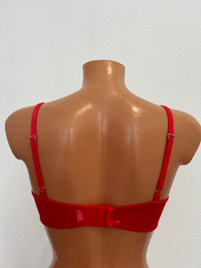 "Lust" stīpiņu krūšturis